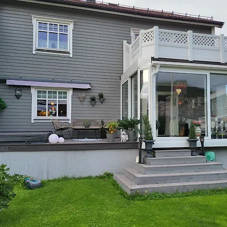 Cozy Small For 2 In The Center Of Free Parking And Fast Internet Campingplads