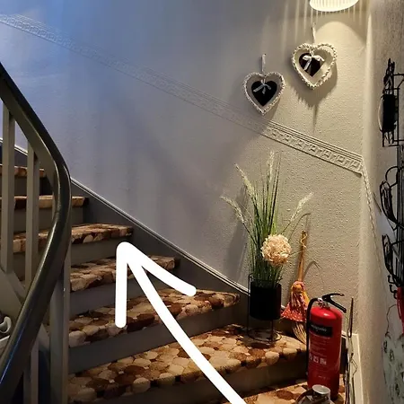 Cozy Small For 2 In The Center Of Free Parking And Fast Internet *