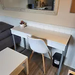 Cozy Small For 2 In The Center Of Free Parking And Fast Internet Camping